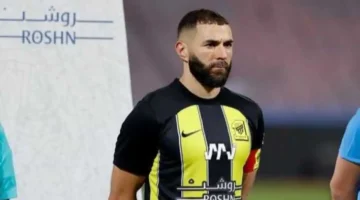 كريم بنزيما يحدد موقفه من الكلاسيكو السعودي بين الاتحاد والهلال